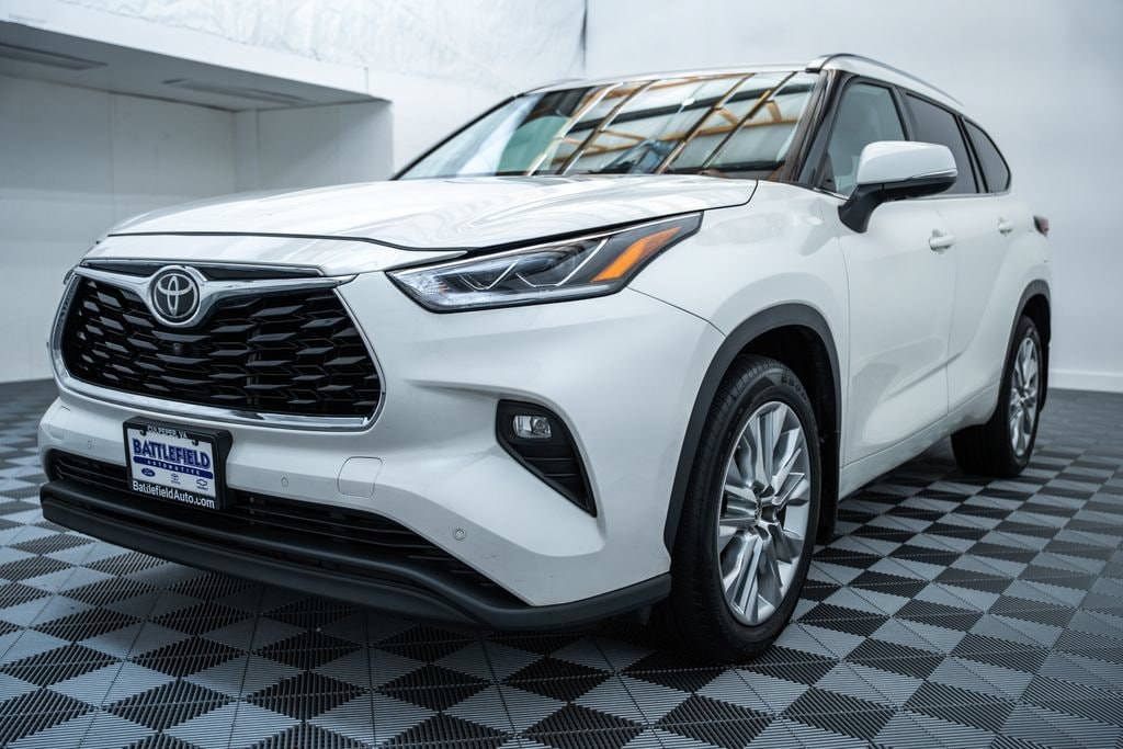 Used 2021 Toyota Highlander Limited SUV