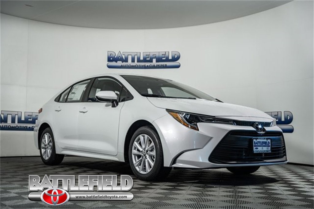 2026 Toyota Corolla LE's photo