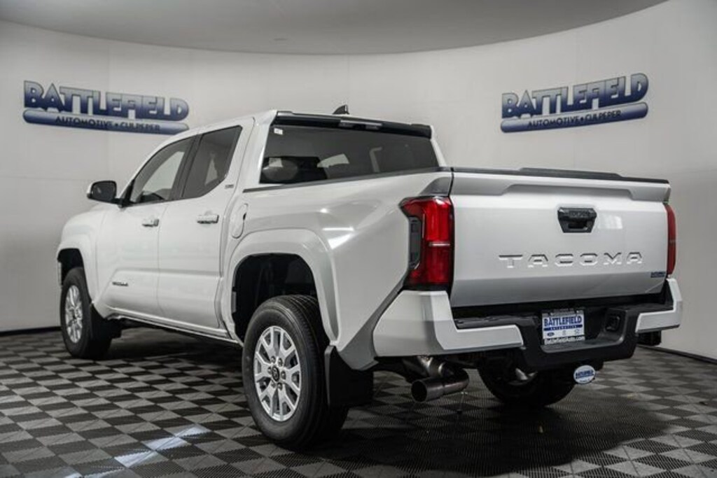 New 2026 Toyota Tacoma SR5 4X2 DOUBLE CAB