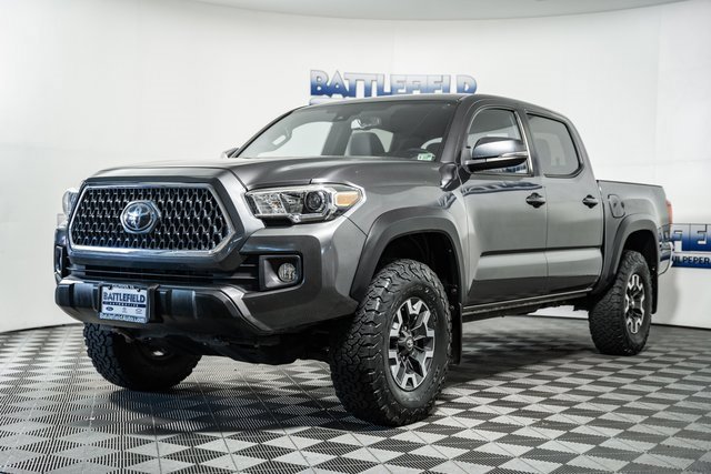 2019 Toyota Tacoma TRD Off-Road V6 photo 3