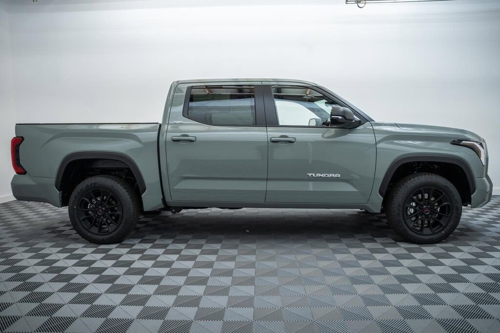 New 2026 Toyota Tundra SR5 SR5 CREWMAX 5.5