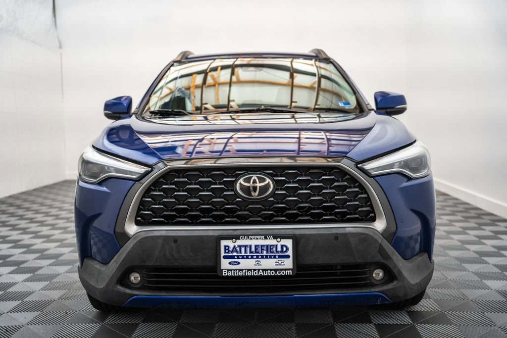 Used 2022 Toyota Corolla Cross XLE with VIN 7MUDAABG4NV028988 for sale in Culpeper, VA