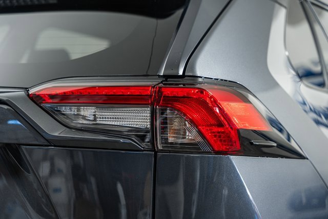 2025 Toyota RAV4 Premium XLE photo 4