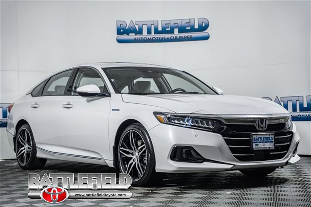 2022 Honda Accord Hybrid Touring's photo