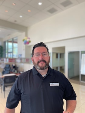 Staff member Paul Alexander from ID_85cd094353d0