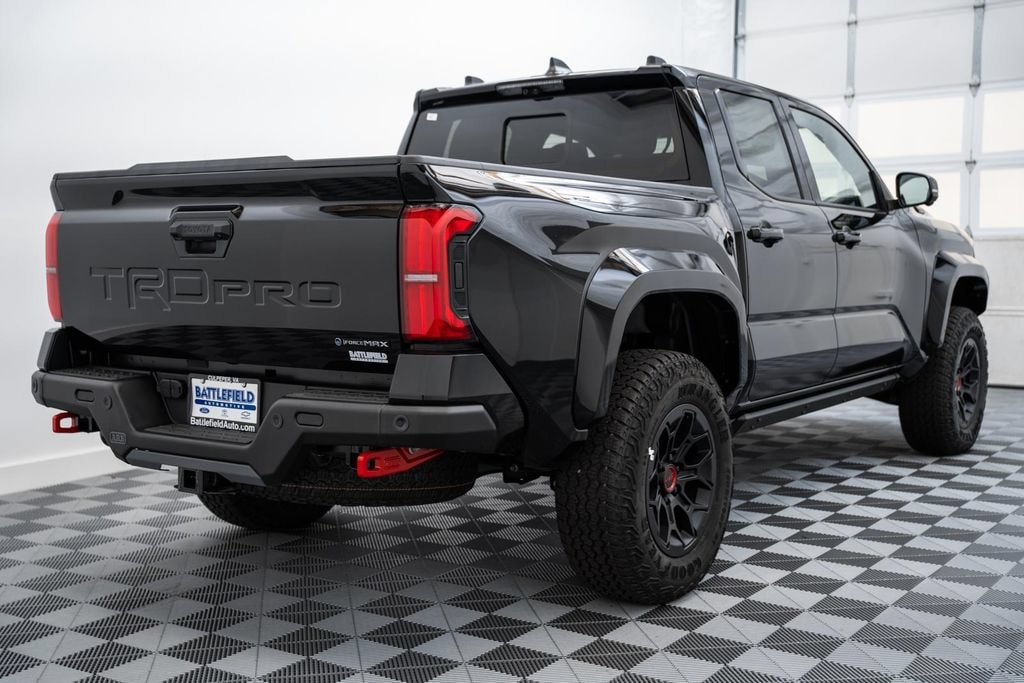2026 Toyota Tacoma TRD Pro - Photo 7