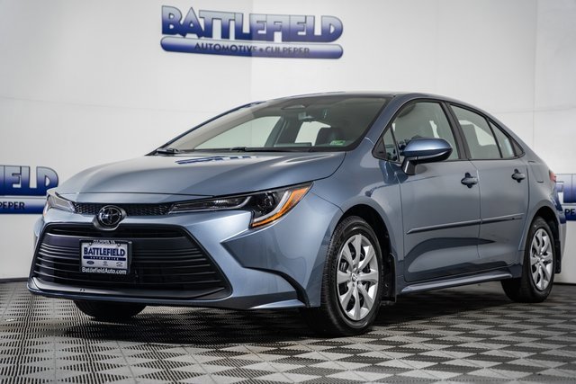 2024 Toyota Corolla LE photo 3