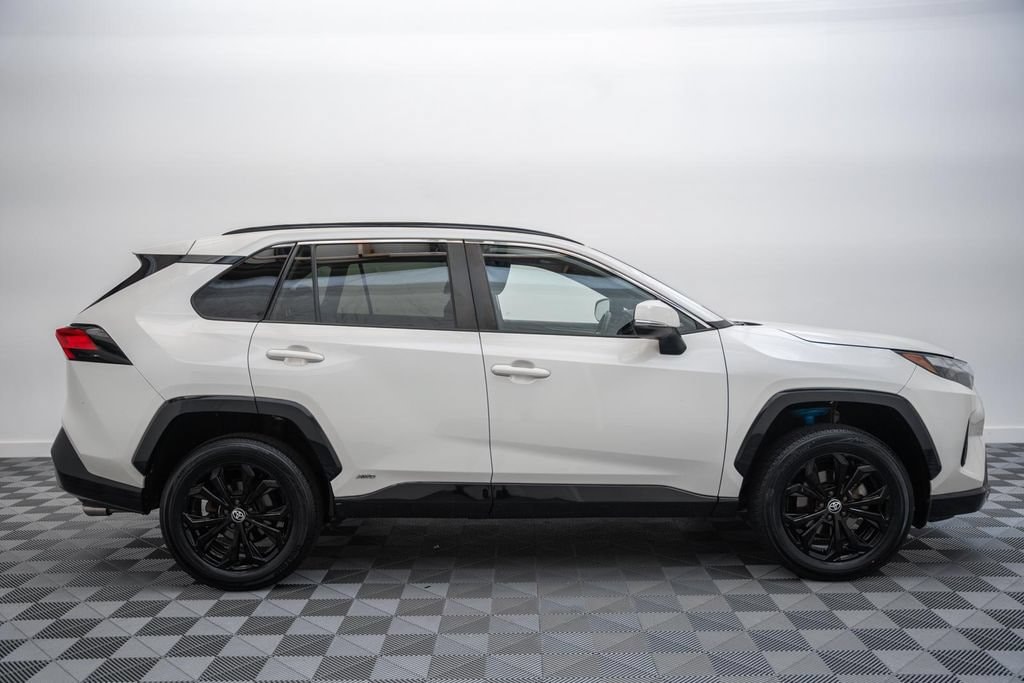 Used 2022 Toyota RAV4 Hybrid SE SUV