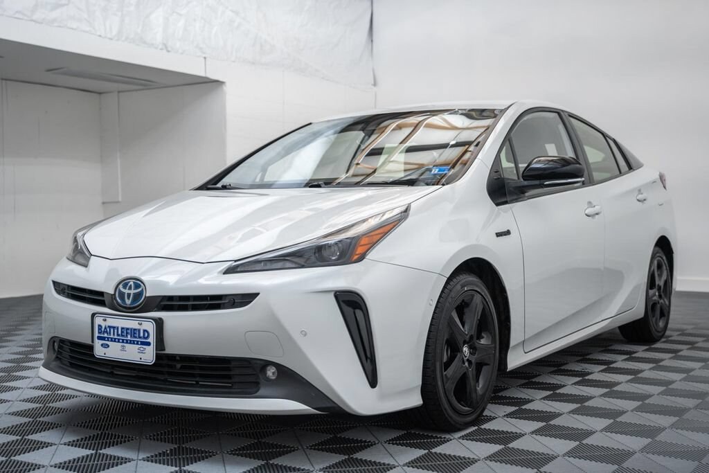 Certified 2021 Toyota Prius XLE Hatchback