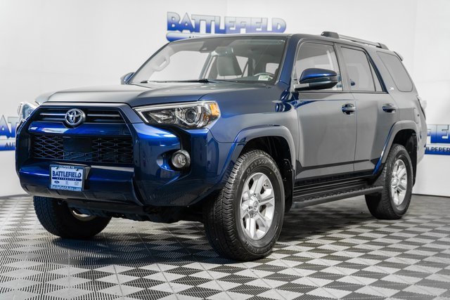 2020 Toyota 4Runner SR5 photo 3