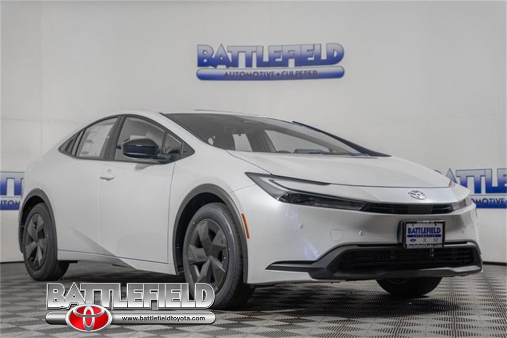 2026 Toyota Prius LE's photo