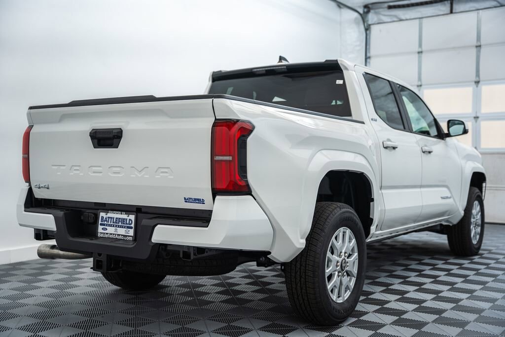 New 2026 Toyota Tacoma SR5 4X4 DOUBLE CAB