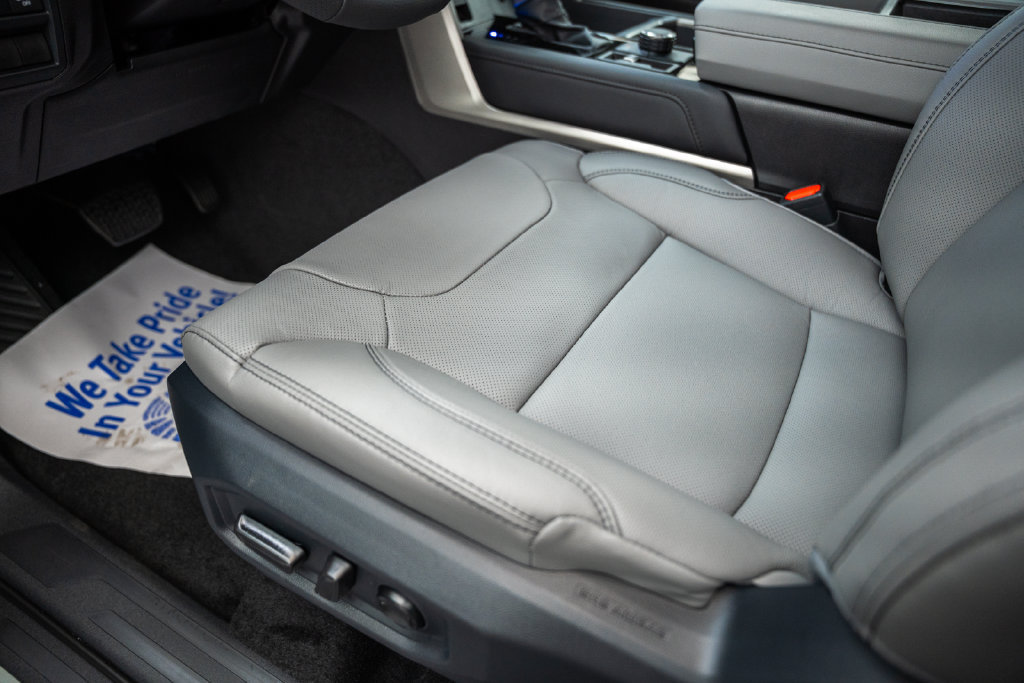 2026 Toyota Tundra Limited - Photo 38