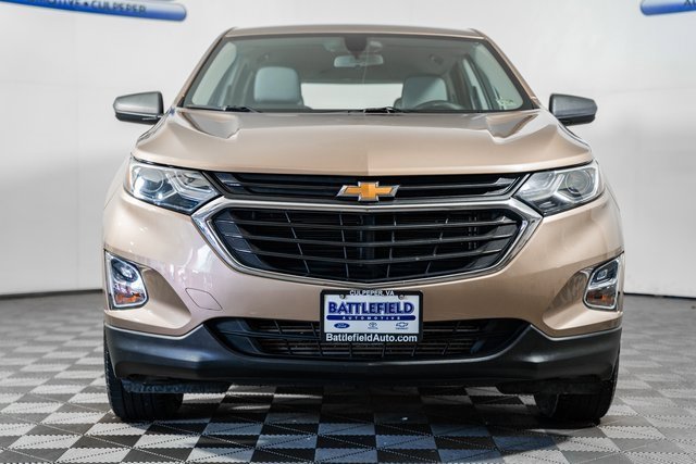 2018 Chevrolet Equinox LS photo 2
