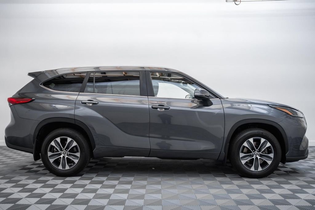 Used 2023 Toyota Highlander XLE SUV