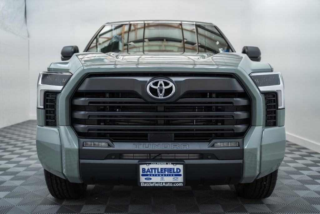 New 2026 Toyota Tundra SR5 SR5 CREWMAX 5.5