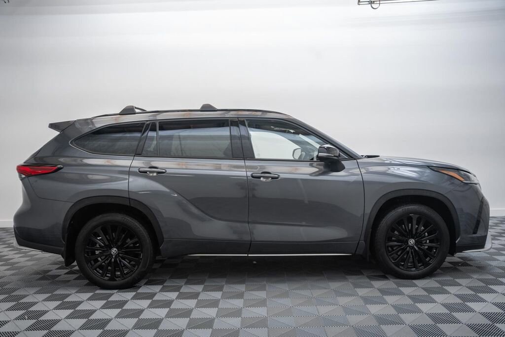 Used 2023 Toyota Highlander XSE SUV