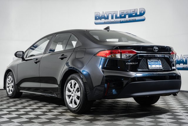 2023 Toyota Corolla LE photo 4