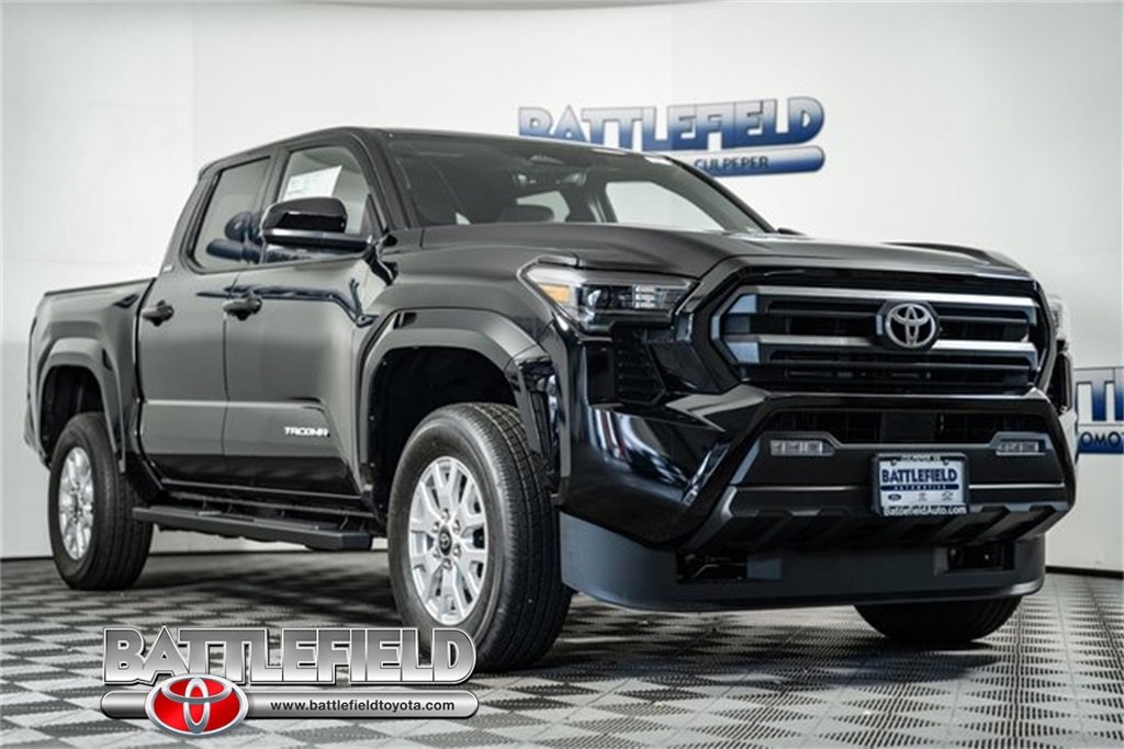 2025 Toyota Tacoma SR5's photo