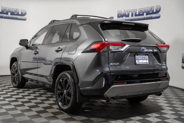 2024 Toyota RAV4 Hybrid SE photo 4