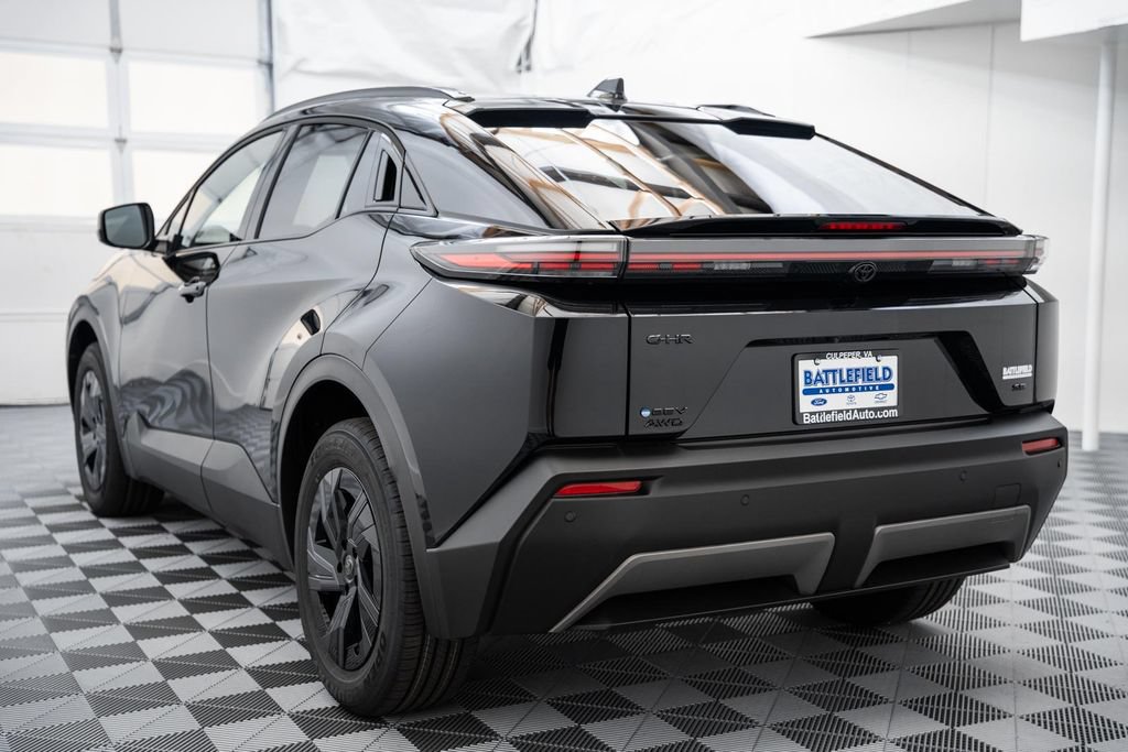 2026 Toyota C-HR SE - Photo 6