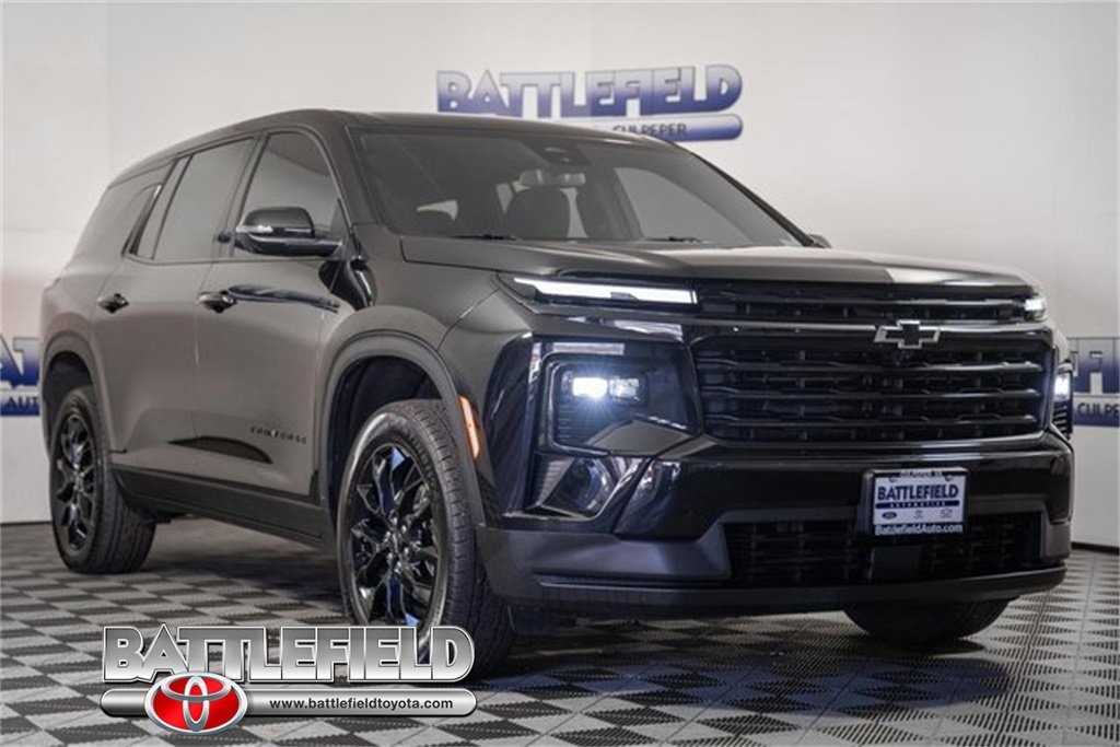 2024 Chevrolet Traverse LS's photo