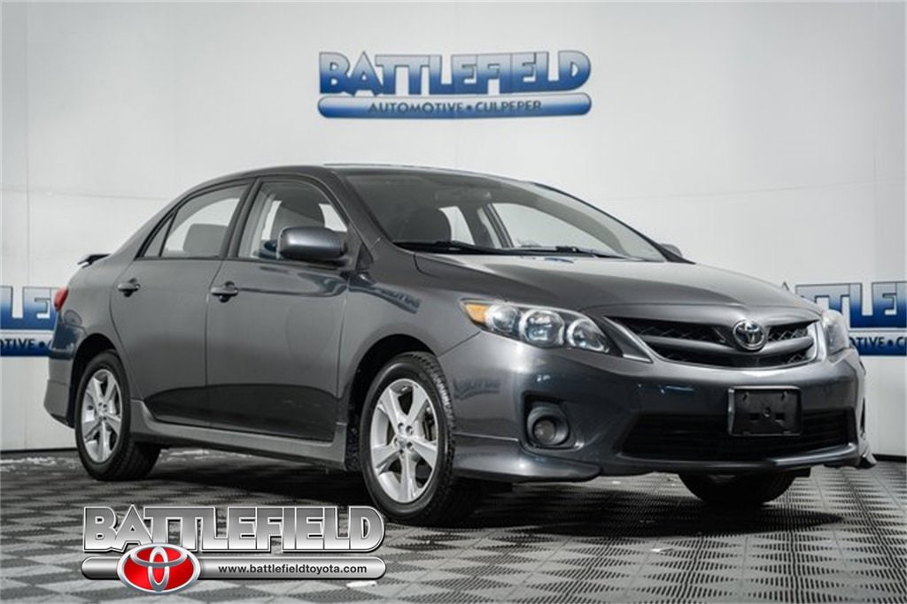 2011 Toyota Corolla S's photo