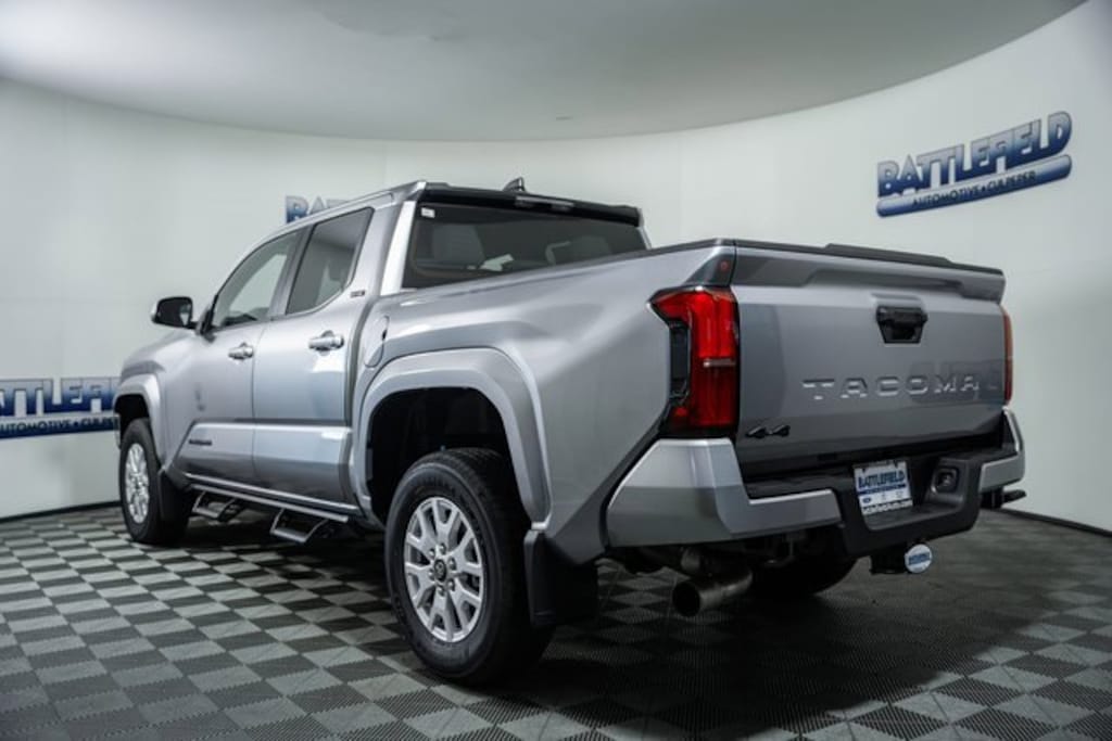 New 2025 Toyota Tacoma SR5 4X4 DOUBLE CAB