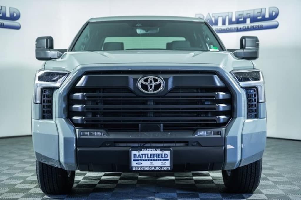 New 2026 Toyota Tundra SR5 SR5 CREWMAX 5.5