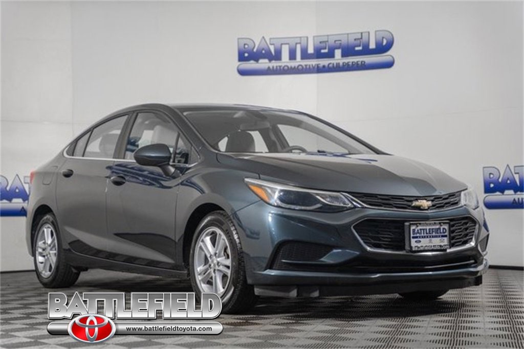 2017 Chevrolet Cruze LT's photo