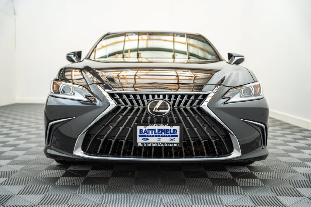 Used 2025 Lexus ES 350 Sedan