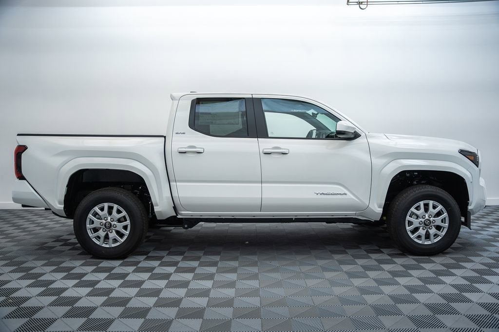 New 2026 Toyota Tacoma SR5 4X4 DOUBLE CAB