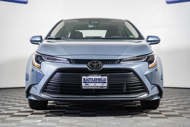 2024 Toyota Corolla LE photo 2