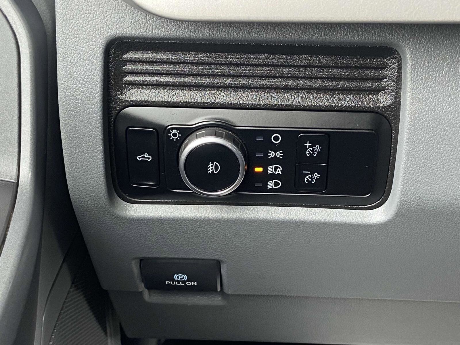 2024 Ford F-350 Super Duty XLT - Photo 28