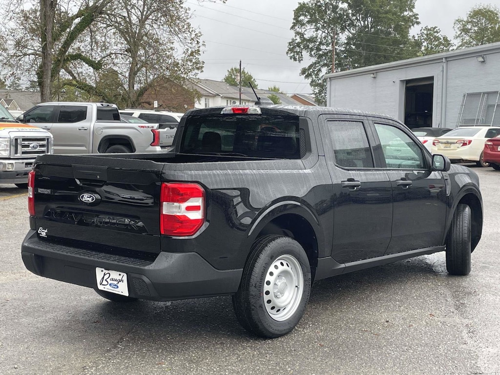 New 2025 Ford Maverick XL Truck SuperCrew
