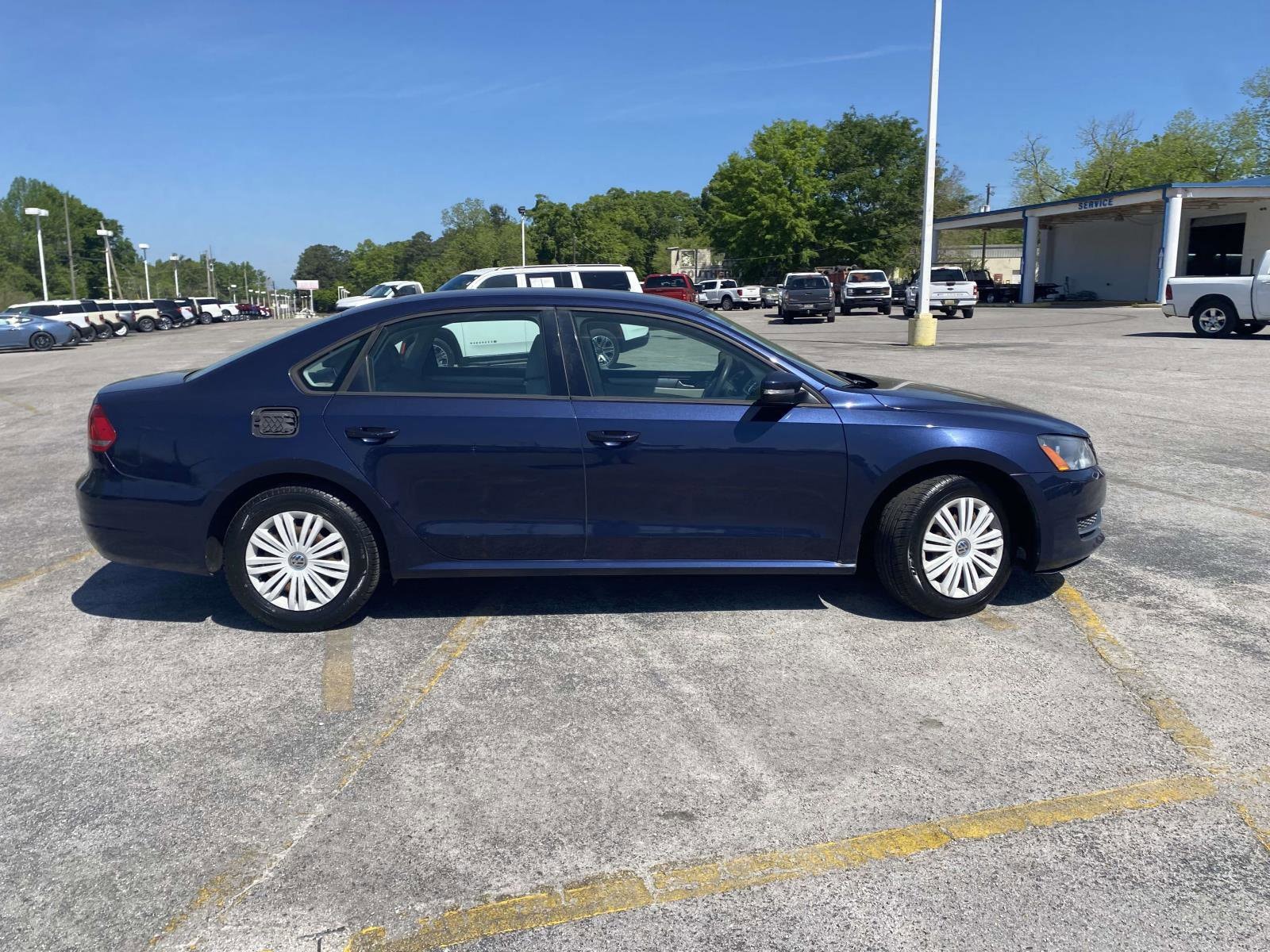 Used 2015 Volkswagen Passat S with VIN 1VWAT7A31FC017990 for sale in Clanton, AL