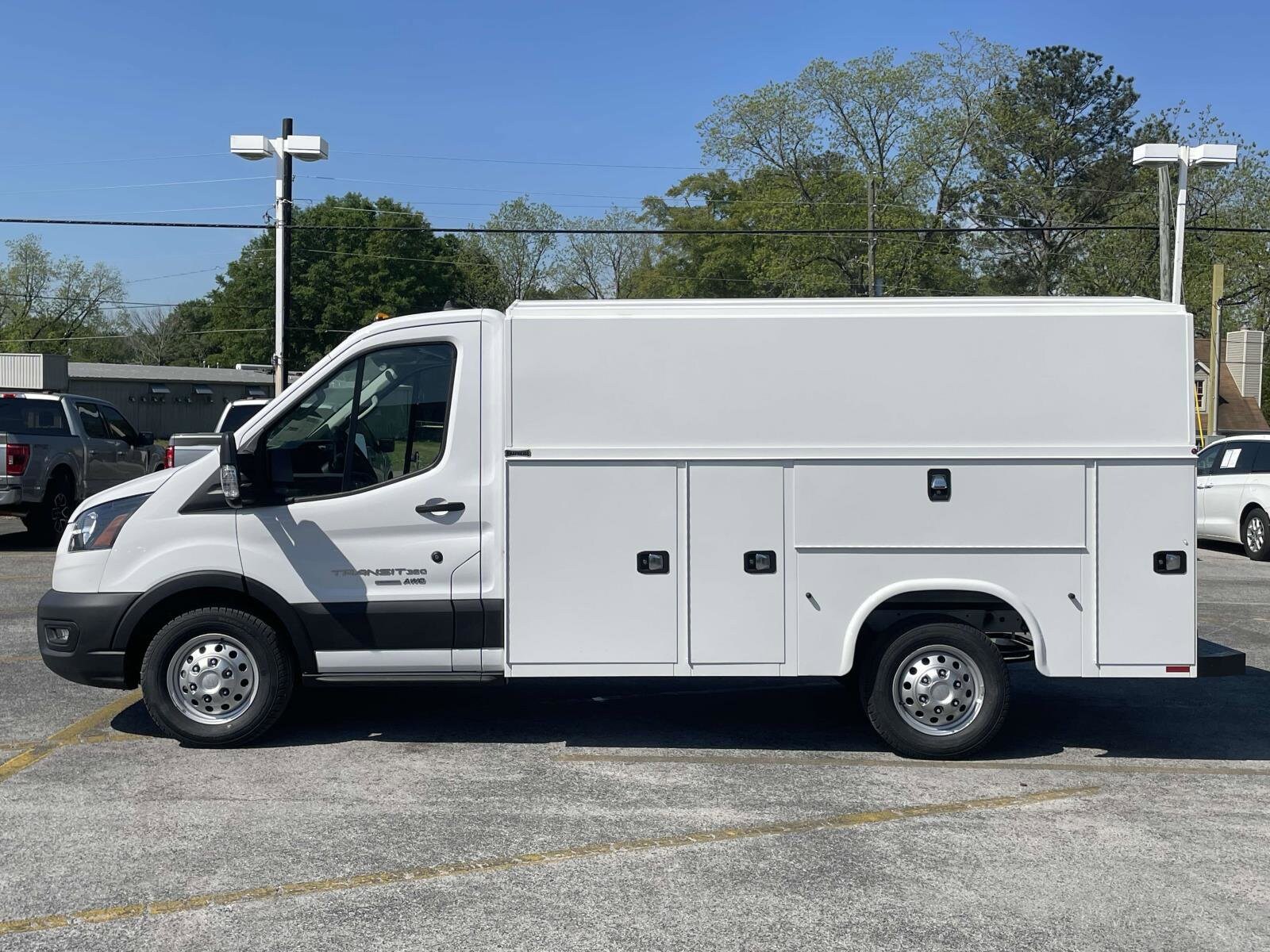 2024 Ford Transit Cutaway Base - Photo 6