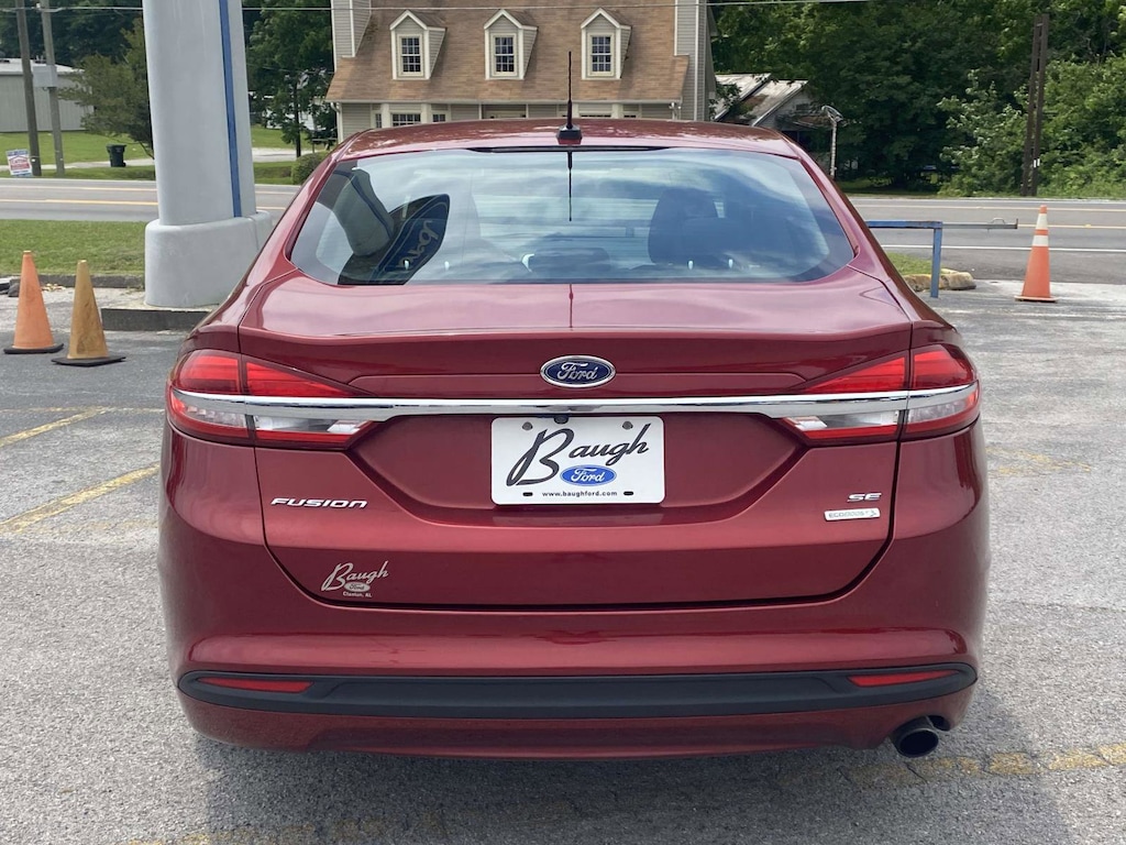 Used 2017 Ford Fusion SE Sedan