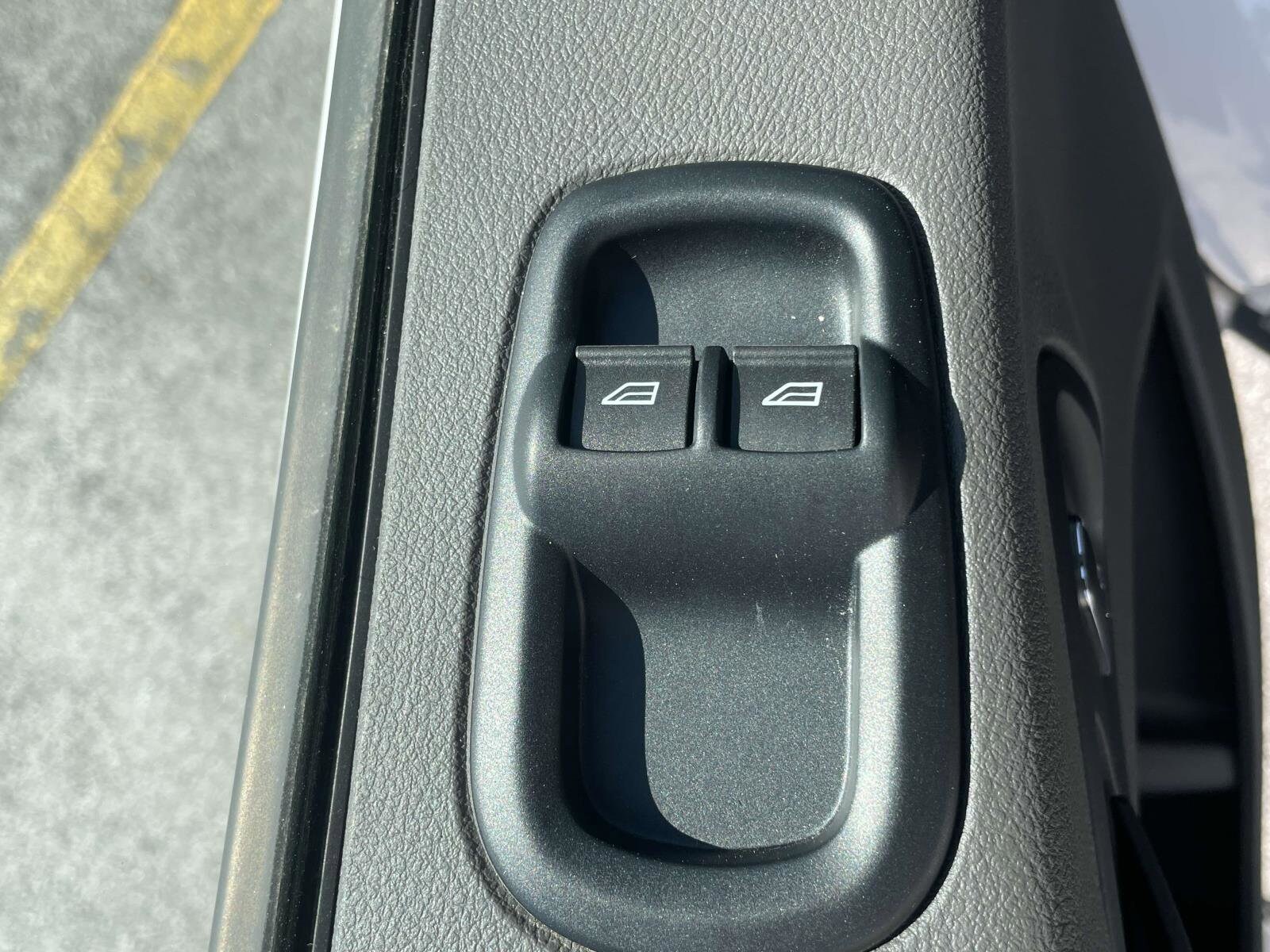 2024 Ford Transit Cutaway Base - Photo 14