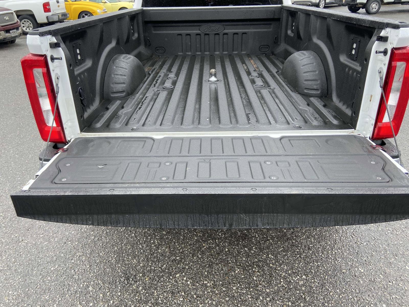2024 Ford F-350 Super Duty XLT - Photo 10
