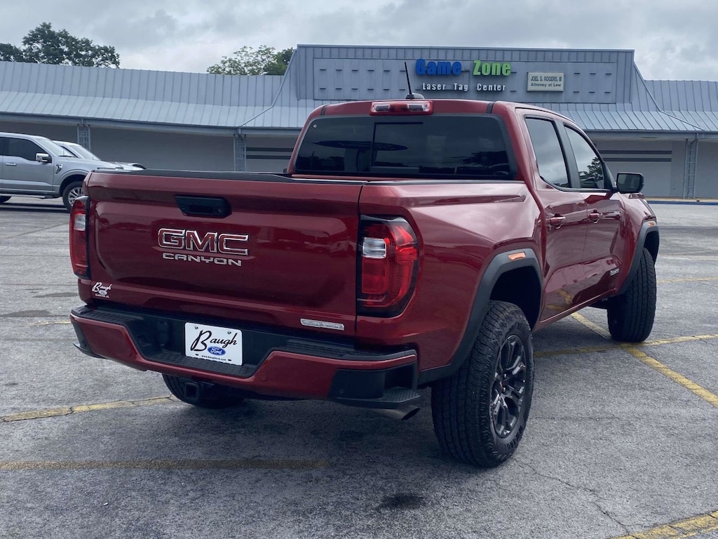 Used 2025 GMC Canyon Elevation Truck Crew Cab