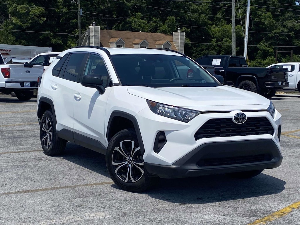 Used 2020 Toyota RAV4 LE SUV