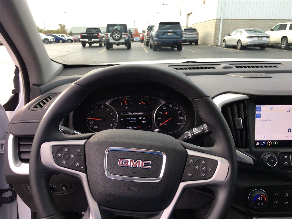 Used 2024 GMC Terrain SLT SUV