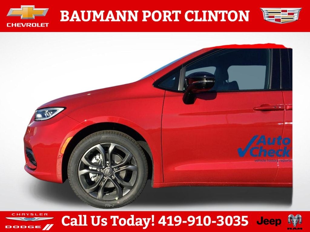 2026 Chrysler Pacifica Select - Photo 24