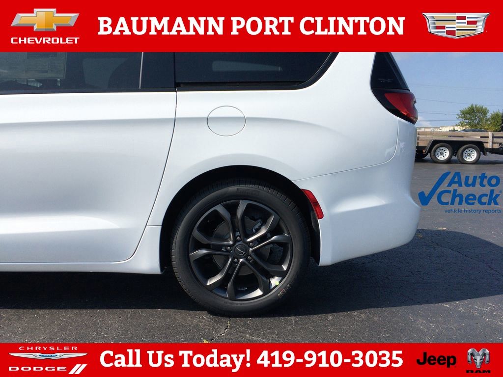 2026 Chrysler Pacifica Select - Photo 25