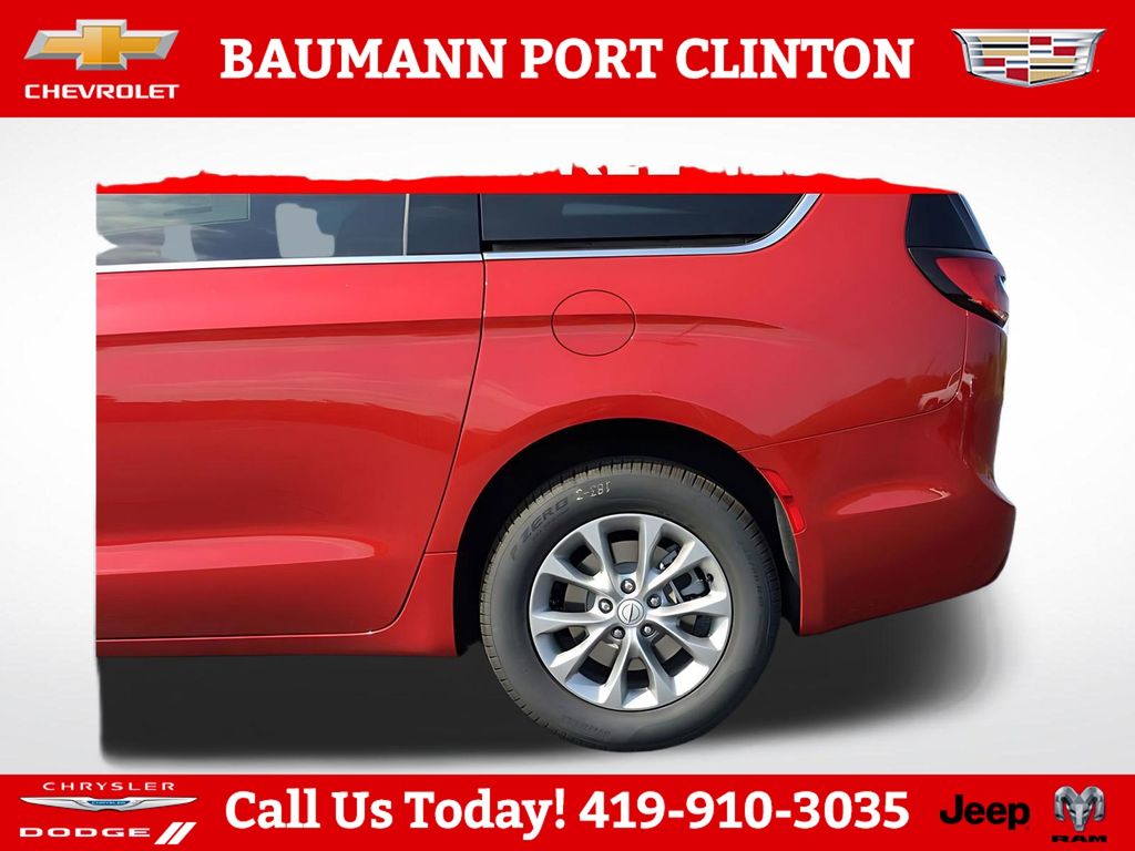 2026 Chrysler Pacifica Select - Photo 25