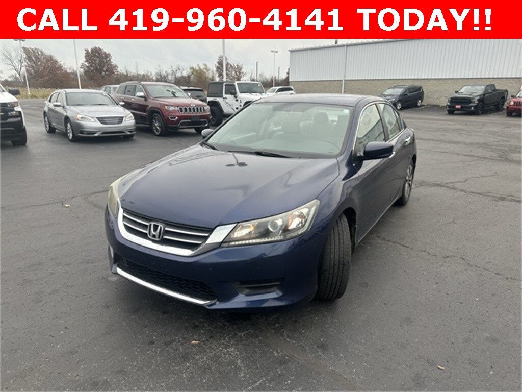 2013 Honda Accord LX photo 2