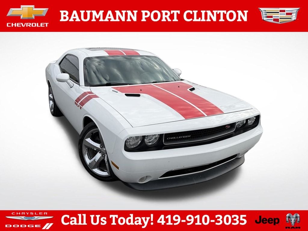 2013 Dodge Challenger R/T's photo