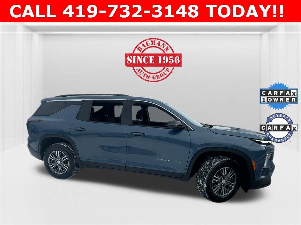 Used 2025 Chevrolet Traverse LT SUV