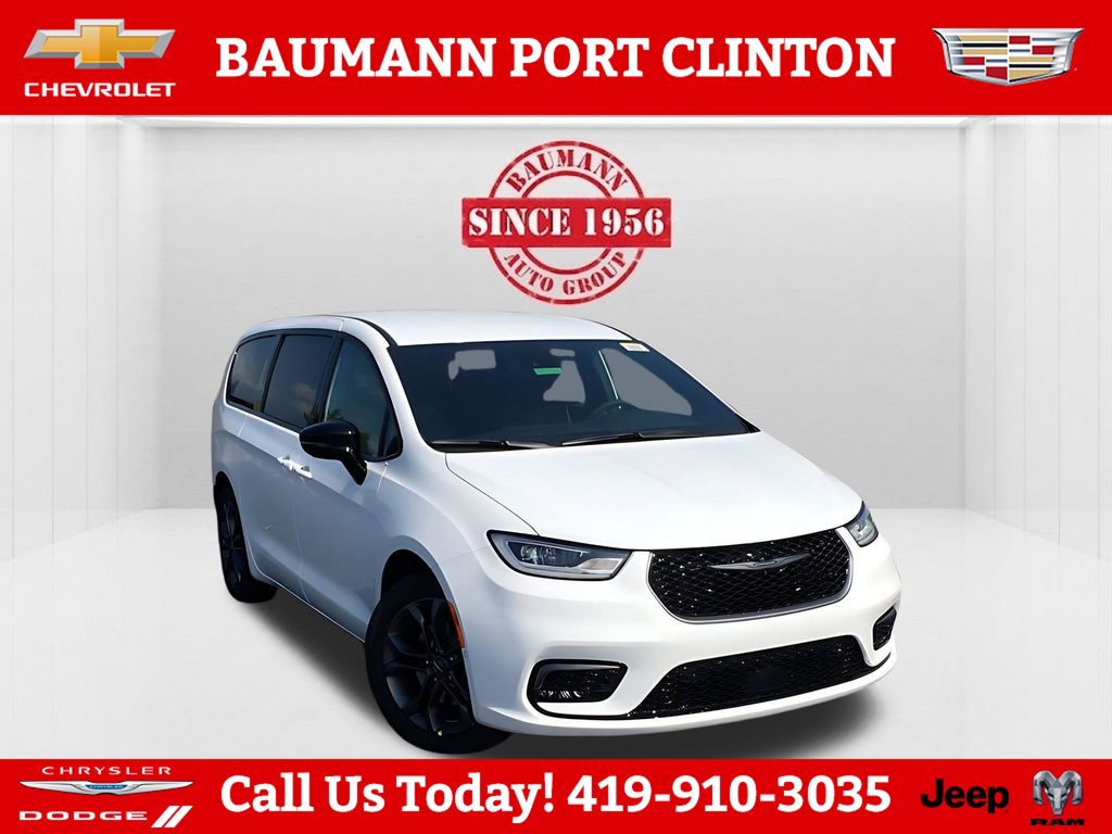 2026 Chrysler Pacifica